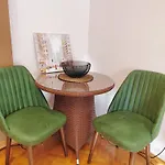 Studio Apartment Center