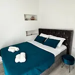 Str Apartment