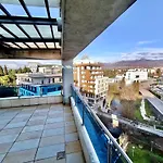 Central Rusitc Apartment