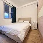 Status-M Apartments Irina