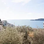 Olive Hill Apartment