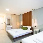 7 Hills Rooms