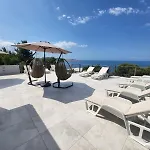 Green Pino Seaview Studios