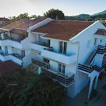 Apartments Androvic