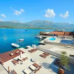 Dubravcevic Residence