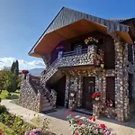 Stone Lodge 3