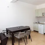 Apartments Hira