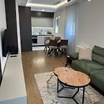 Luxury Apartments D&B