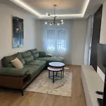 Luxury Apartments D&B