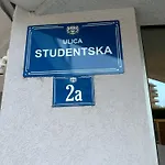 Greta Apartment