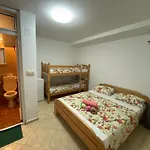 Apartments Zalli