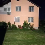 Traveler'S Rest - Near Podgorica Airport