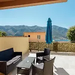 Maja Sea View Apartment