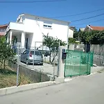 Mit-Apartments