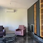 Madamik Apartments