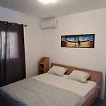 Apartment Kustudic