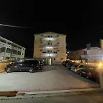 Ulcin Relax Apartments & Rooms