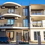 Nisa&Dili Apartments