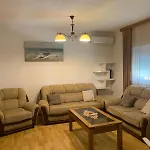 Duraku Apartment