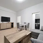 Luxury Korda Apartments 011