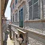 Blue Harbour Luxury Apartment, Herceg Novi , Old Town