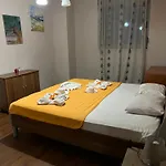 Art I Apartments