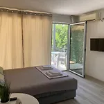 Budva, Jaz, Apartmani Dif