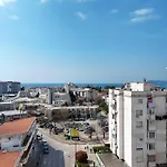 Oasis Central Stay