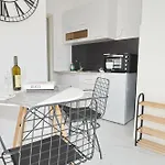 Km Apartments