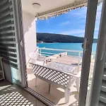 Seaside Apartment Kruce