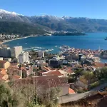 Amazing Budva Coastline View Apartment