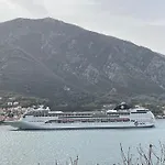 Tale Sea View Apartment