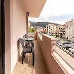 Budva Central Apartment