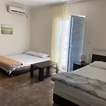 Vila Bronhi