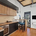 Ell Star 2 Apartment