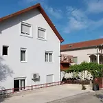 Apartments Gabi-Zdenka 3 I 4 Studios