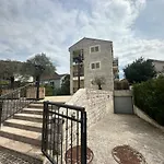 Apartman Tara