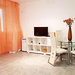 Apartment With A Garden Petrovac