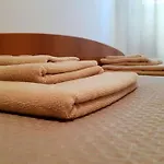 Apartment With A Garden Petrovac