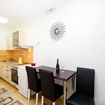 Mejic Apartments