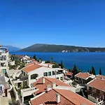 Bella Vista