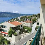 Bella Vista