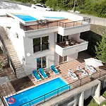 Villa Tre Tri
