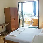 Hoxha Rooms