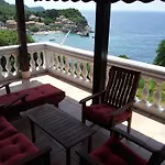 Villa Sara Guesthouse