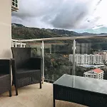 Status-M Apartments Sunny Side