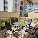 Mali Milocer Bay Accommodation