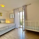 Apartments Apple Cat Montenegro Ko Bijela