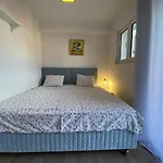 Apartments Apple Cat Montenegro Ko Bijela