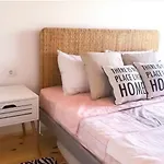 Eli - Waterfront Villa